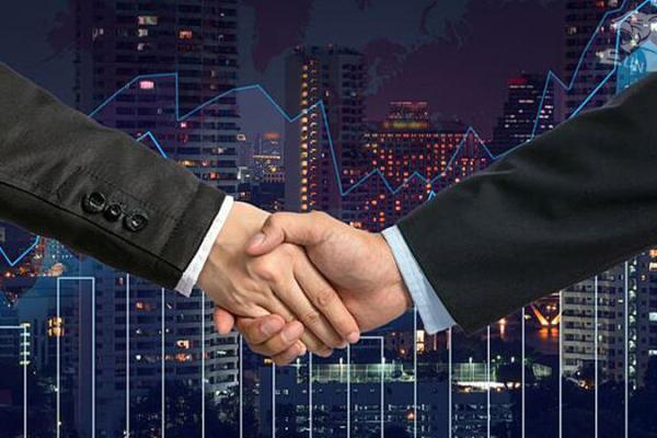 مدیریت ریسک در تجارت خارجی: راهکارهای عملی برای کاهش ضرر و افزایش سود